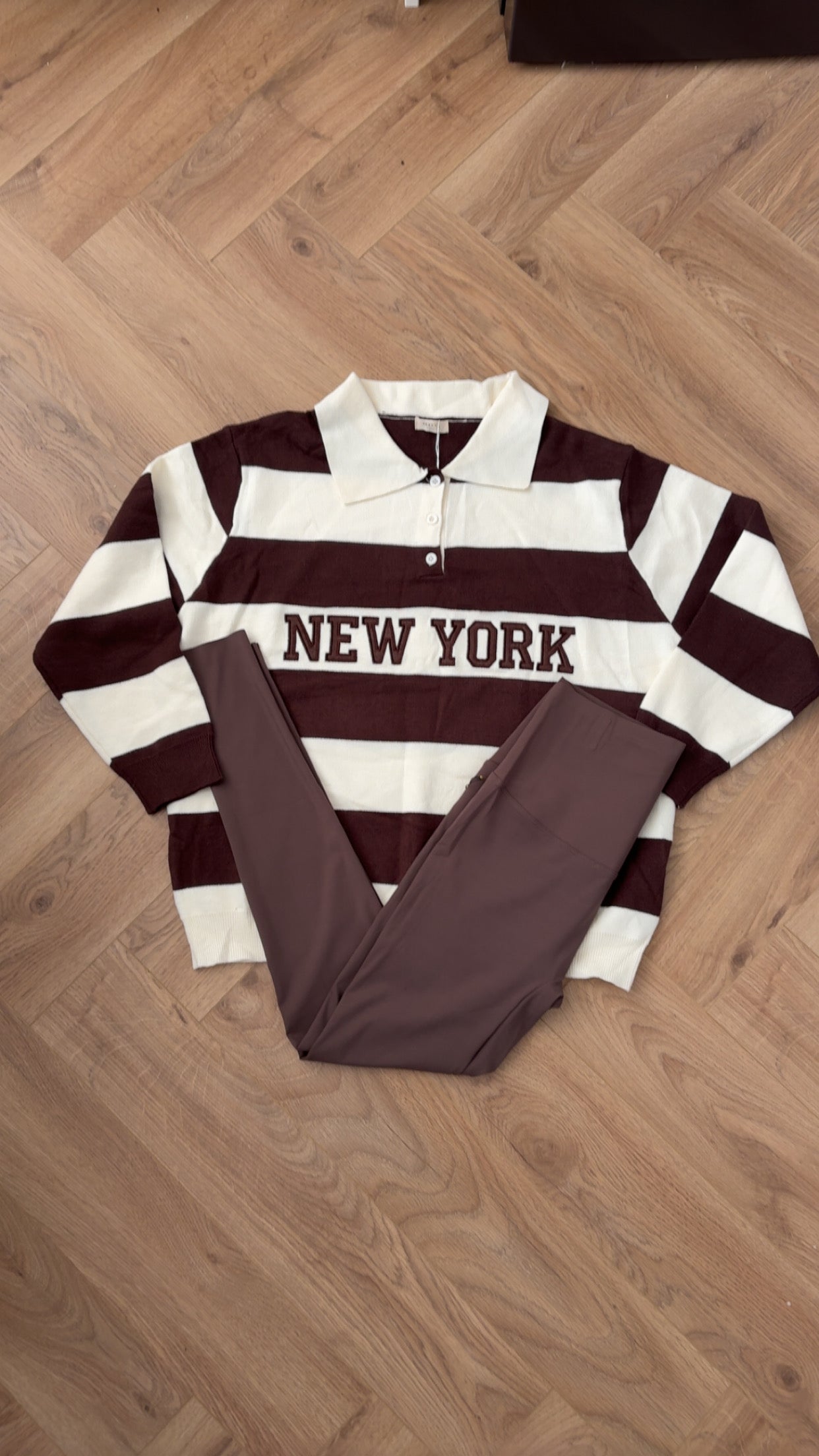 New York Slogan Collar Sweatshirt