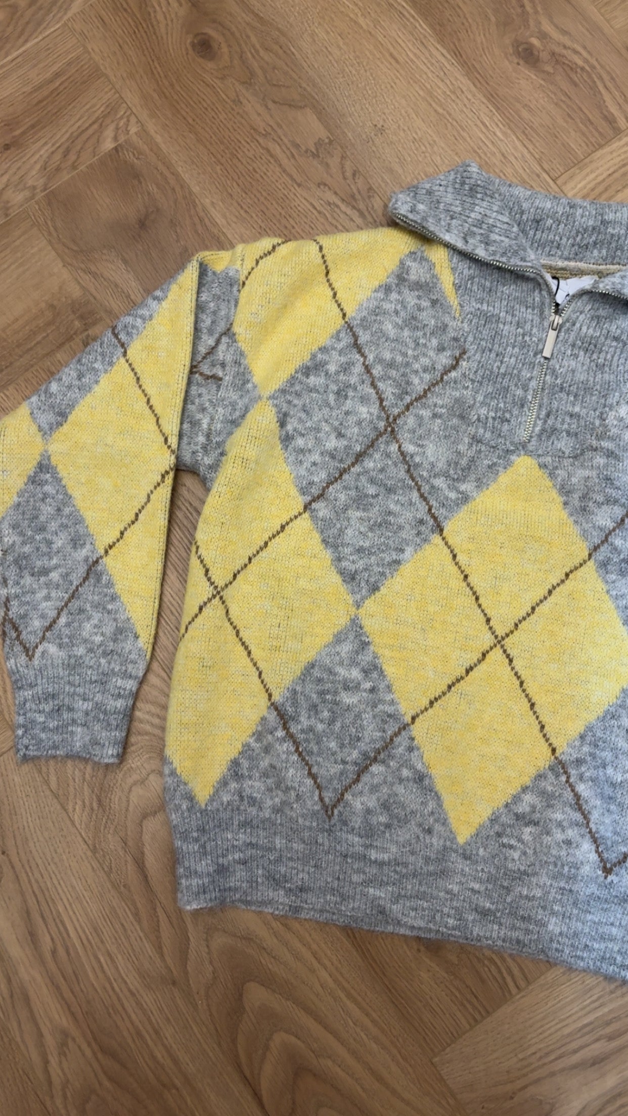 Knitted checked jumper (yellow)