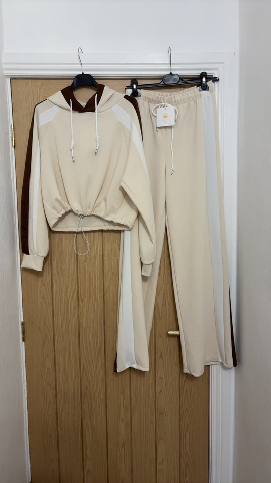 Two-Tone Lounge Set – Hoodie & Joggers