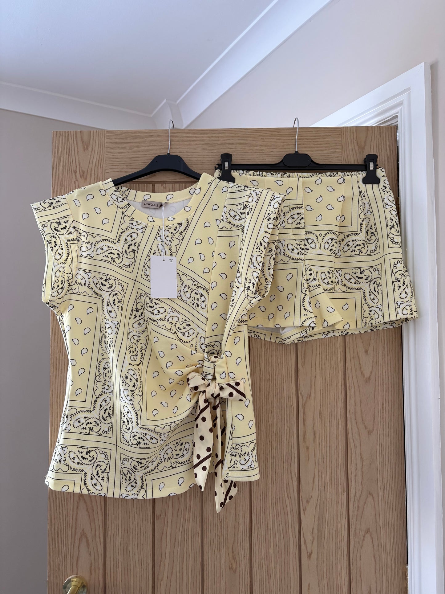 Scarf print shorts sets