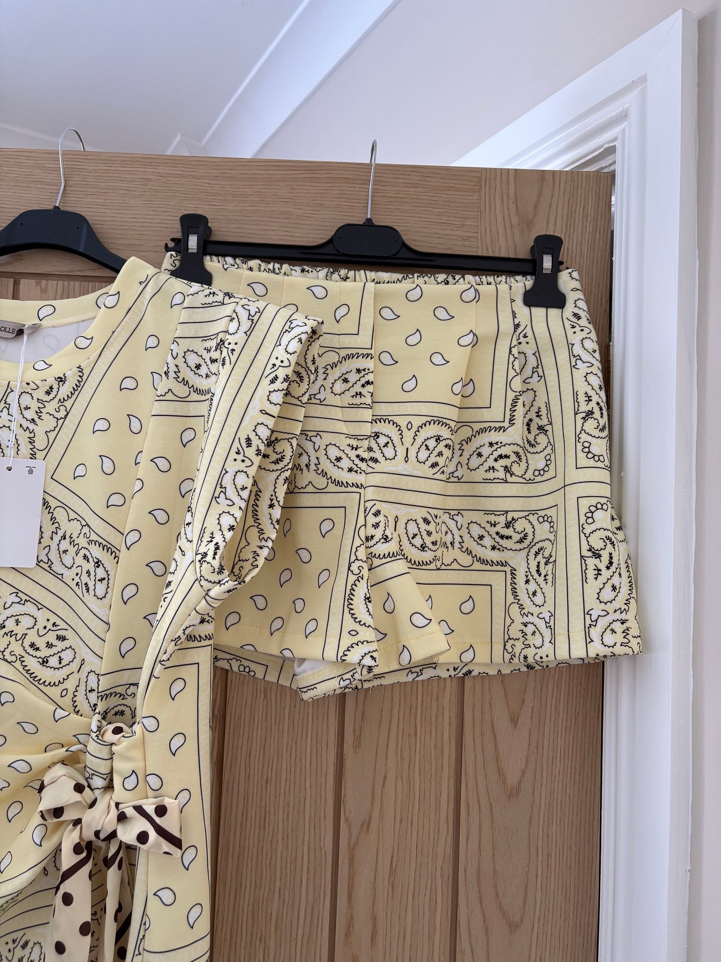 Scarf print shorts sets