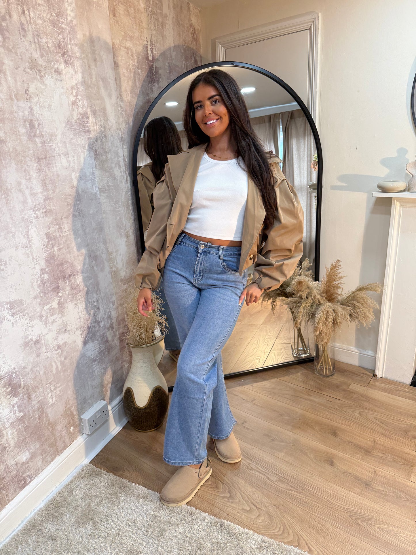 Cropped beige trench coat